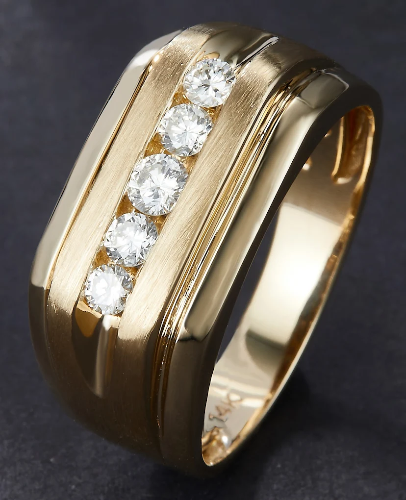 IceBerg Diamonds at Boulevard